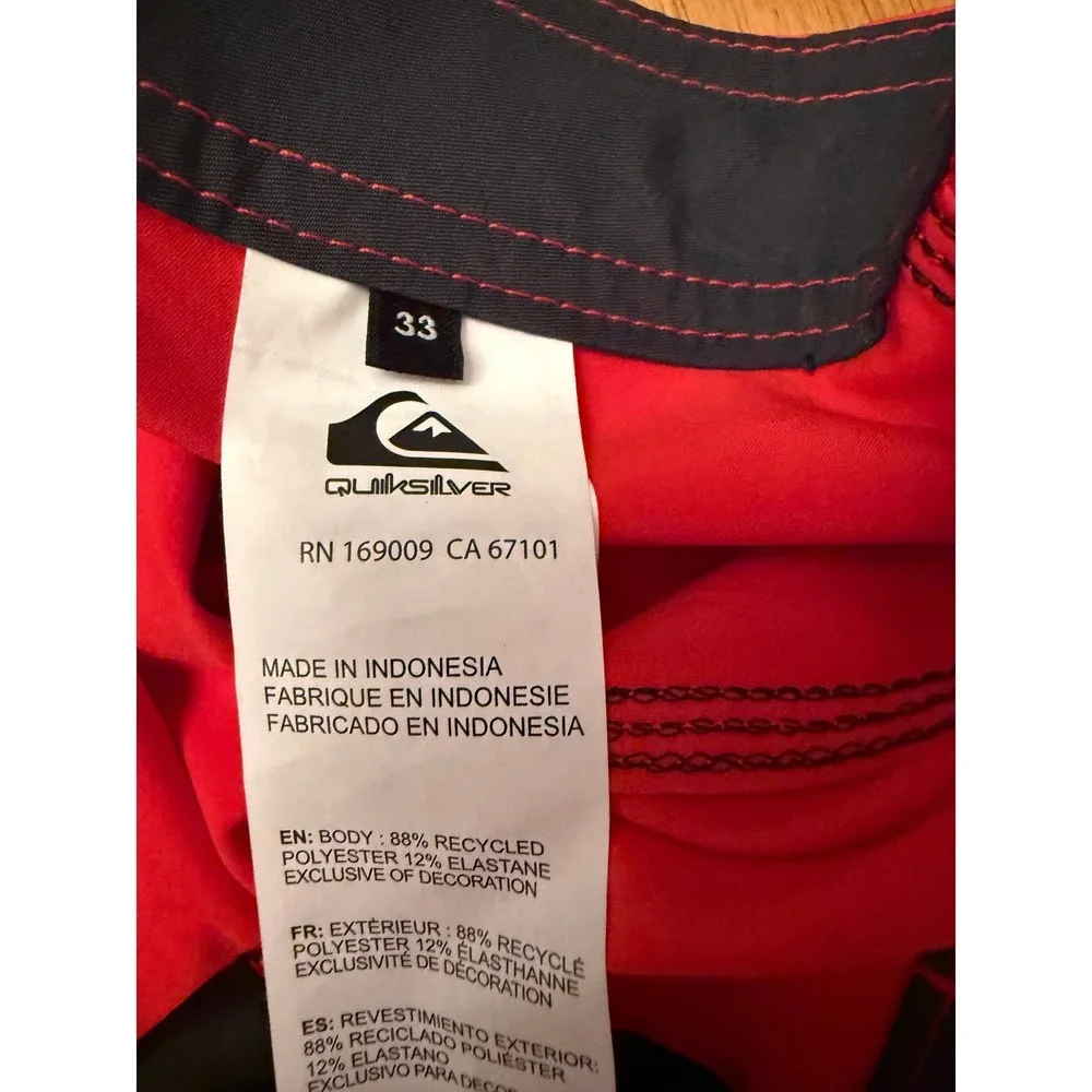 Quiksilver Mens High Risk Red Performance Boardshorts Swim Trunks Size 33 NEW